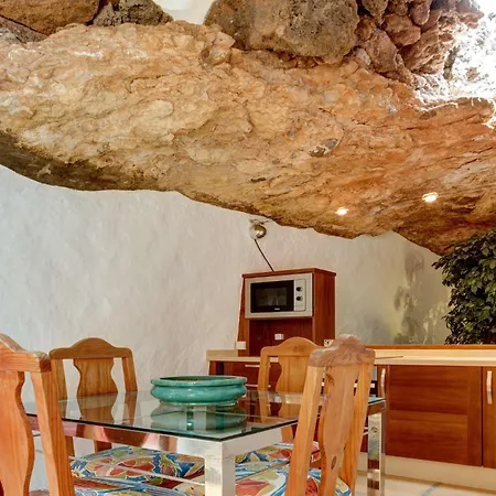 La Cueva Apartamento Teguise (Lanzarote)